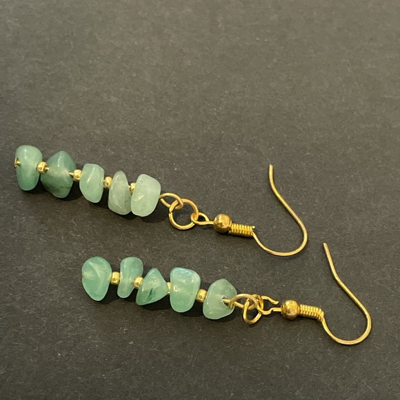 2/7/23 - 3 for $15 Green aventurine chip earrings. - Picture 2 of 4